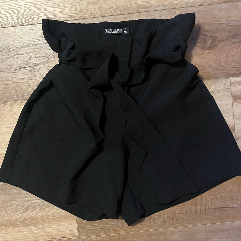 New York and Company Design Studio Dress Shorts Womens 10